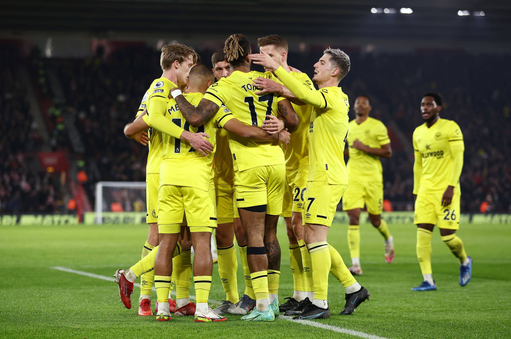 强吻事件被 强吻事件被